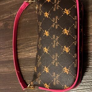 Elegant Black and Gold Women's Bag